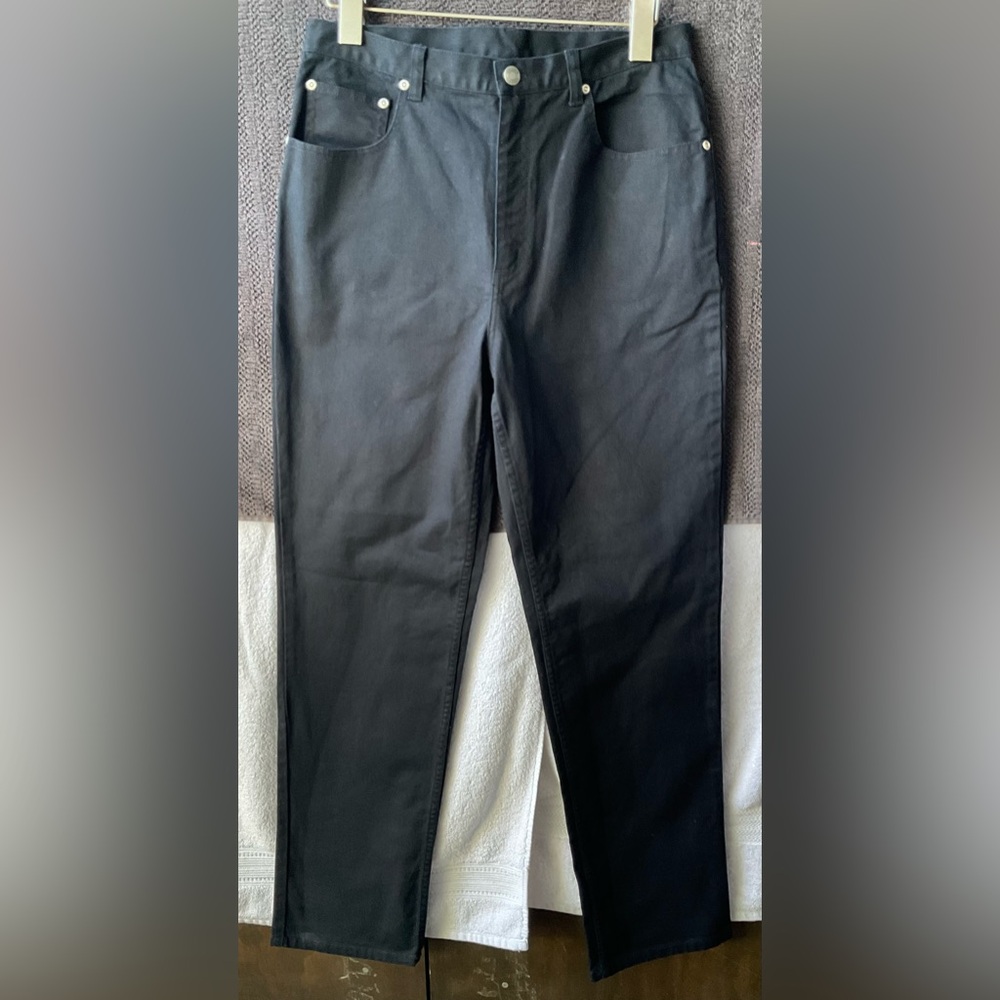 Chico's Black Straight-Leg Jeans with Classic Five-Pocket Styling